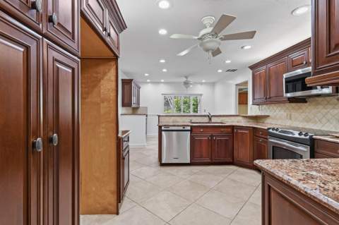 11453 Shady Oaks Lane, North Palm Beach FL - photo 22 of 72