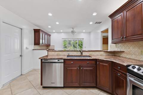 11453 Shady Oaks Lane, North Palm Beach FL - photo 20 of 72