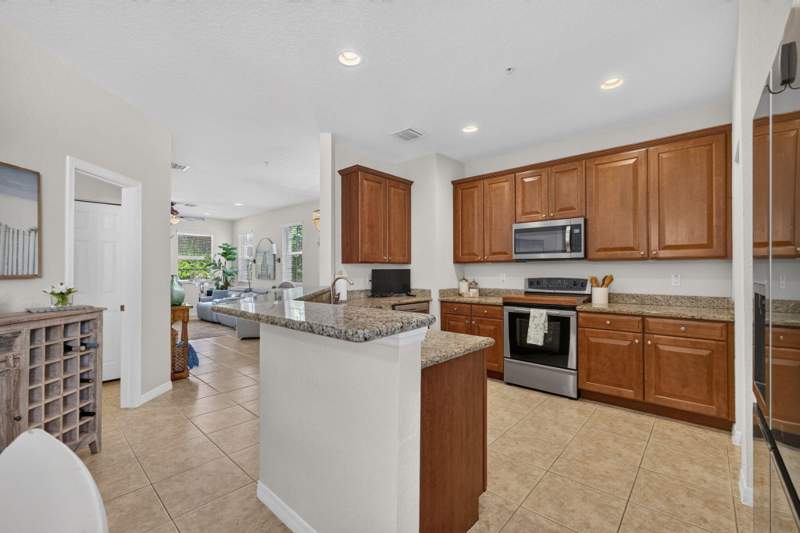 3 bedroom Condominium at 128 W Royal Palm Circle #101, Sandpiper Cove At Botanica Condo, Jupiter — photo 4