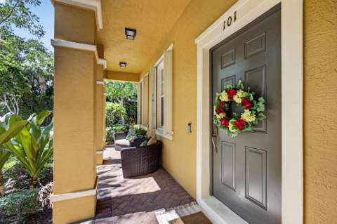 128 W Royal Palm Circle #101, Jupiter FL - photo 10 of 78