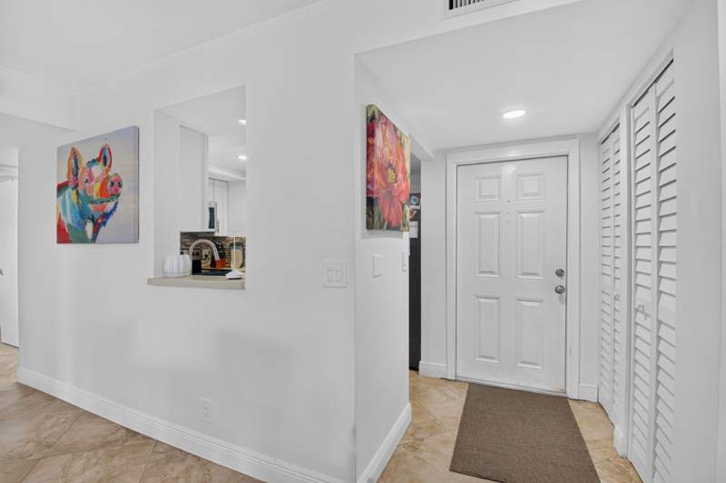 2 bedroom Condominium at 14849 Cumberland Drive #1060, Villages Of Oriole Deauville, Delray Beach — photo 5