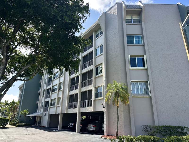 2 bedroom Condominium at 505 Spencer Drive #407, Spencer Place Condo, West Palm Beach — photo 2