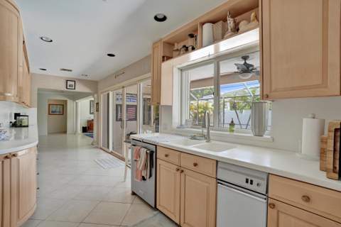 2756 NE 35th Street, Fort Lauderdale FL - photo 18 of 43