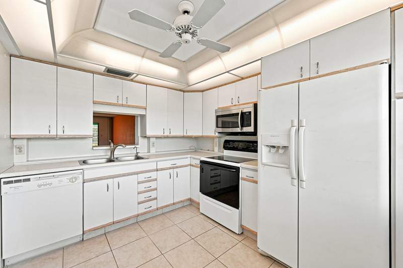 2 bedroom Condominium at 2901 Victoria Circle #D2, Victoria Village F Condo, Coconut Creek — photo 2