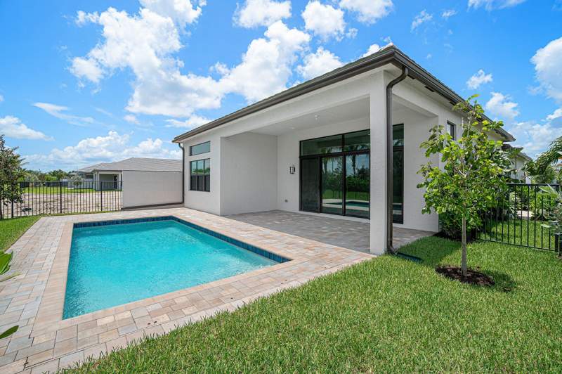 3 bedroom Single Family Residence at 9124 Red Robin Lane, Whitworth Agr Pud South, Boynton Beach — photo 4