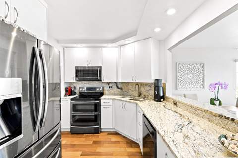 340 Sunset Drive #1502, Fort Lauderdale FL - photo 11 of 48