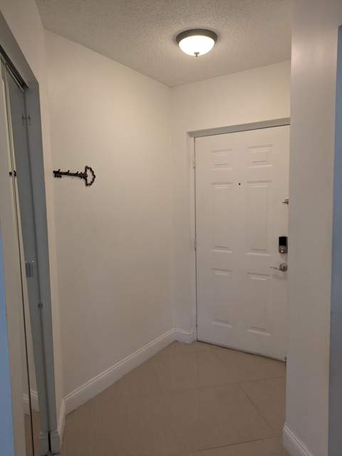 4101 Coral Tree Circle #117, Coconut Creek FL - photo 8 of 30