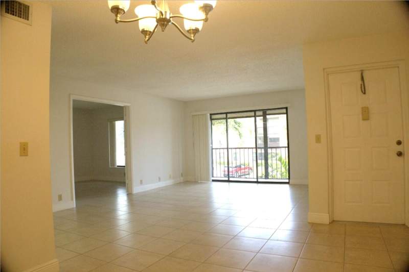 3 bedroom Condominium at 815 Sky Pine Way #D2, Pine Ridge North Village IV Condo, Greenacres — photo 4