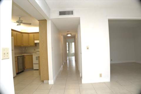 815 Sky Pine Way #D2, Greenacres FL - photo 13 of 40