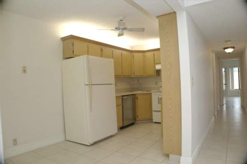 815 Sky Pine Way #D2, Greenacres FL - photo 11 of 40