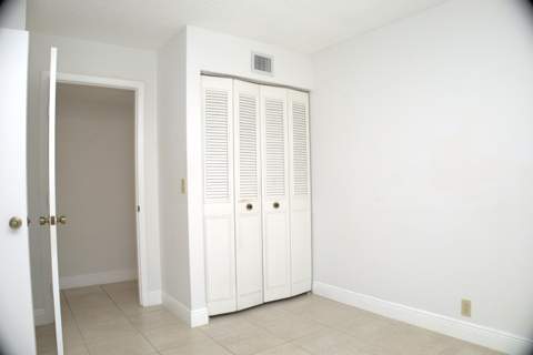 815 Sky Pine Way #D2, Greenacres FL - photo 20 of 40
