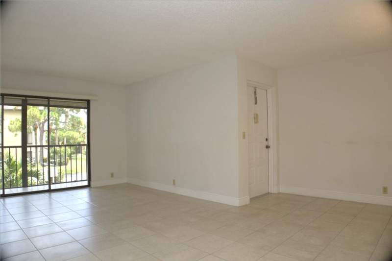 3 bedroom Condominium at 815 Sky Pine Way #D2, Pine Ridge North Village IV Condo, Greenacres — photo 3