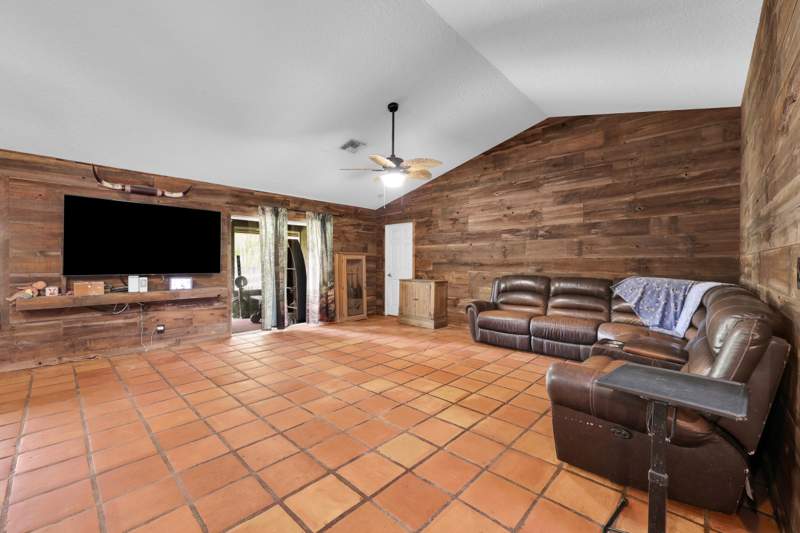 5 bedroom Single Family Residence at 15921 80th Lane, The Acreage, Loxahatchee — photo 4