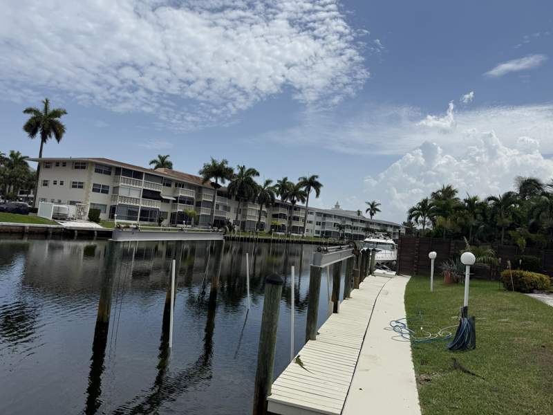 2 bedroom Stock Cooperative at 460 Paradise Isle Boulevard #101, Isle Of Paradise Co-Op, Hallandale Beach — photo 5