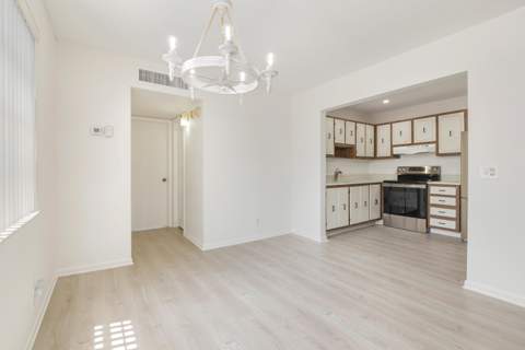 136 Flanders C, Delray Beach FL - photo 7 of 29