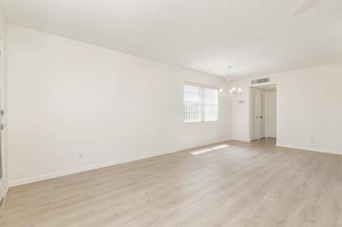 136 Flanders C, Delray Beach FL - photo 9 of 29