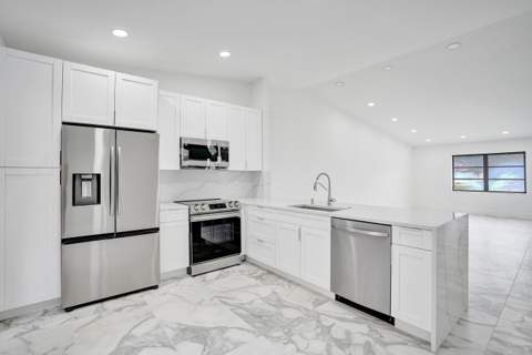 6128 Kings Gate Circle, Delray Beach FL - photo 10 of 67