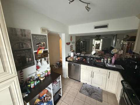 1711 Whitehall Drive #201, Davie FL - photo 6 of 13
