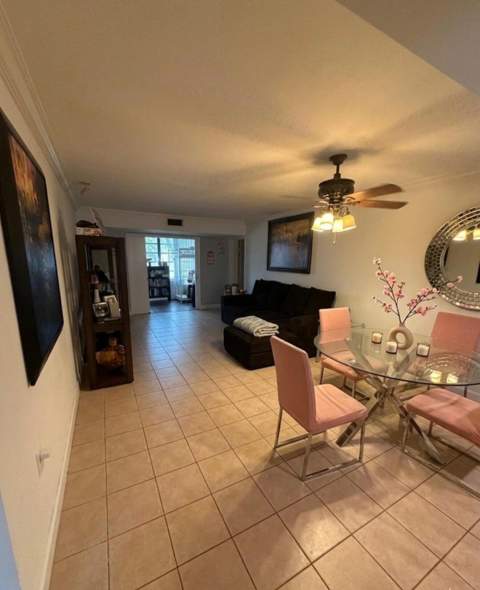 1711 Whitehall Drive #201, Davie FL - photo 7 of 13