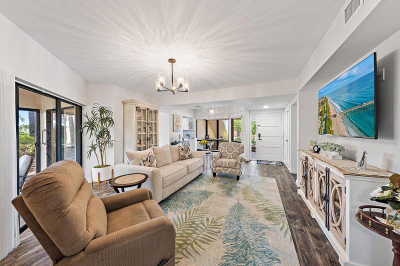 2 bedroom Condominium at 111 Waterview Drive #1110, Lakes Condo, Palm Beach Gardens — photo 5