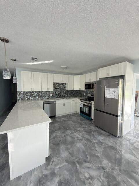 364 Garden Boulevard, Palm Beach Gardens FL - photo 7 of 16