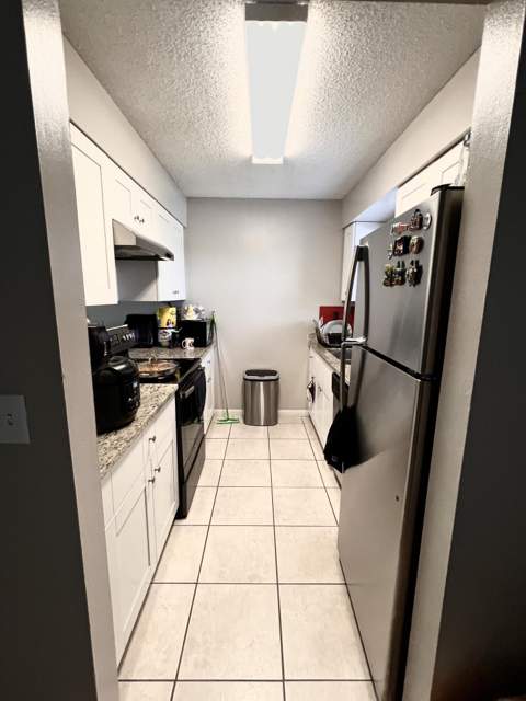 2606 Canalside Drive, Greenacres FL - photo 16 of 32