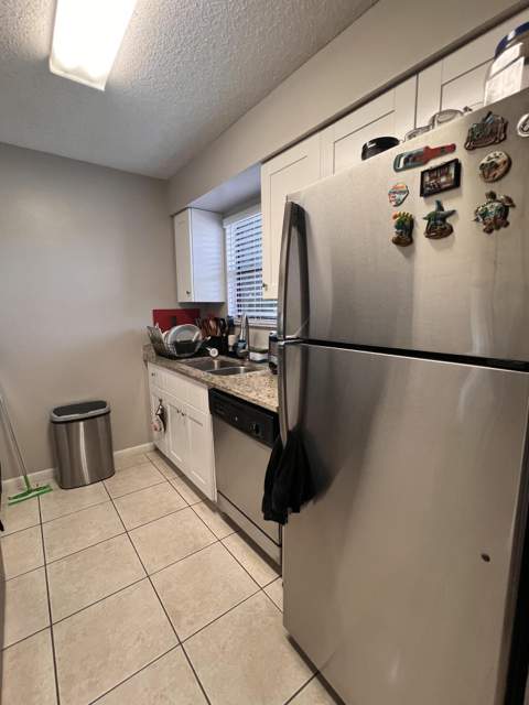 2606 Canalside Drive, Greenacres FL - photo 17 of 32