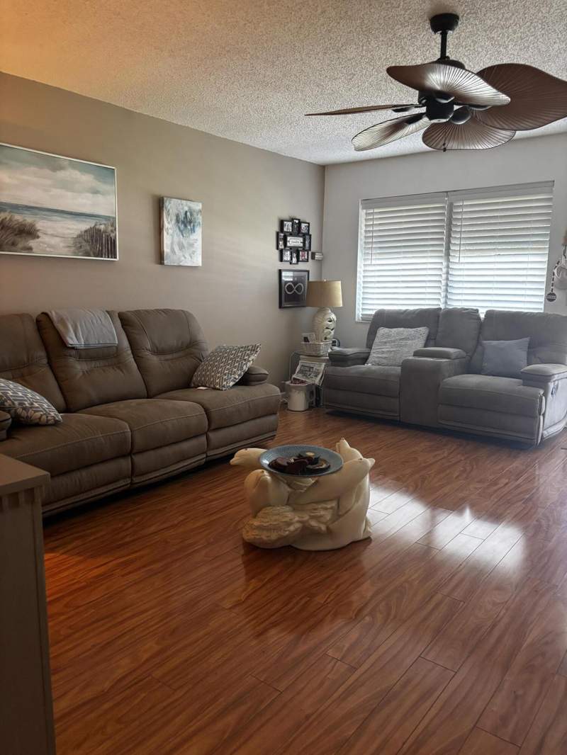 2 bedroom Condominium at 310 Chatham O #310, Chatham Condos, West Palm Beach — photo 2