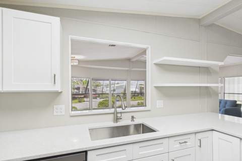 7831 SE Shenandoah Drive, Hobe Sound FL - photo 15 of 43