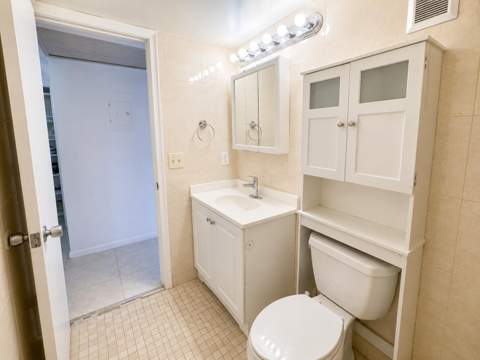 234 Chatham L, West Palm Beach FL - photo 9 of 17