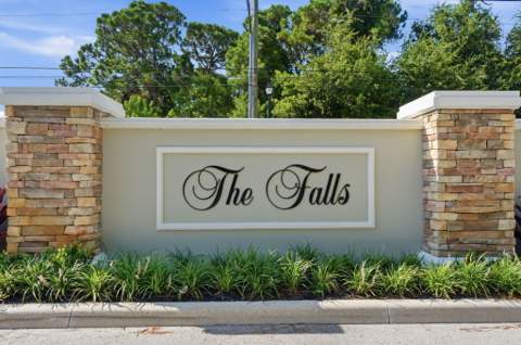 2553 NW Crystal Lake Drive, Jensen Beach FL - photo 7 of 85