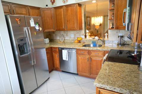 7286 Huntington Lane #306, Delray Beach FL - photo 7 of 41