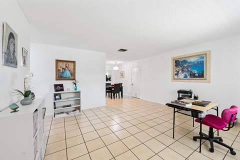 7000 NW 95th Terrace, Tamarac FL - photo 14 of 24