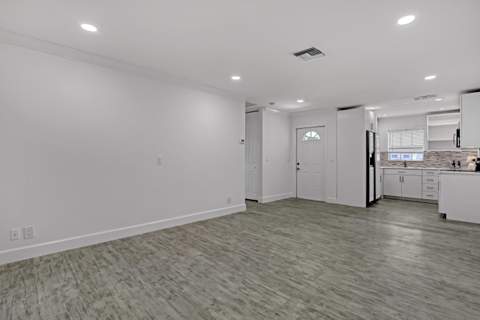 2940 Crosley Drive, West Palm Beach FL - photo 12 of 43