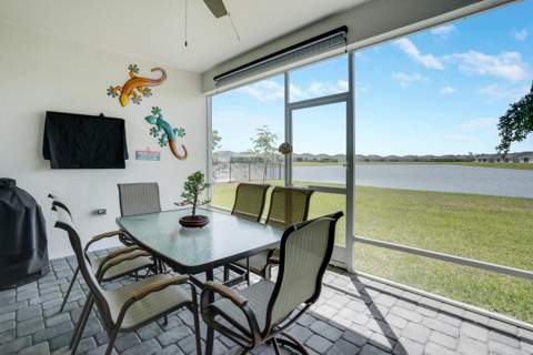 6801 NW Cloverdale Avenue, Port St. Lucie FL - photo 24 of 31