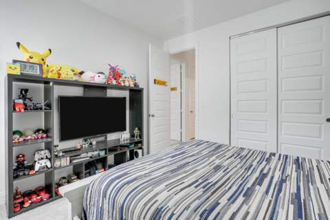 6801 NW Cloverdale Avenue, Port St. Lucie FL - photo 13 of 31