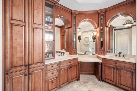 221 Thornton Drive, Palm Beach Gardens FL - photo 11 of 51