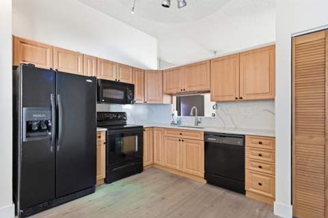 8300 SW 41st Street, Davie FL - photo 9 of 27