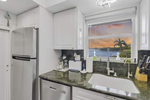 1820 New Palm Way #202, Boynton Beach FL - photo 14 of 40