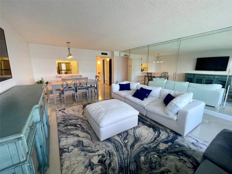 1 bedroom Condominium at 3500 Galt Ocean Drive #1714, Playa Del Sol Condo, Fort Lauderdale — photo 2