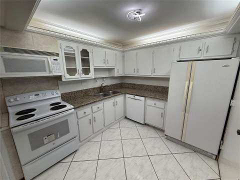 1833 S Ocean Drive #808, Hallandale Beach FL - photo 9 of 26
