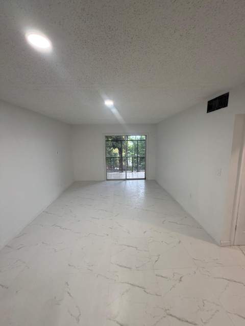 6074 Forest Hill Boulevard #208, West Palm Beach FL - photo 7 of 18