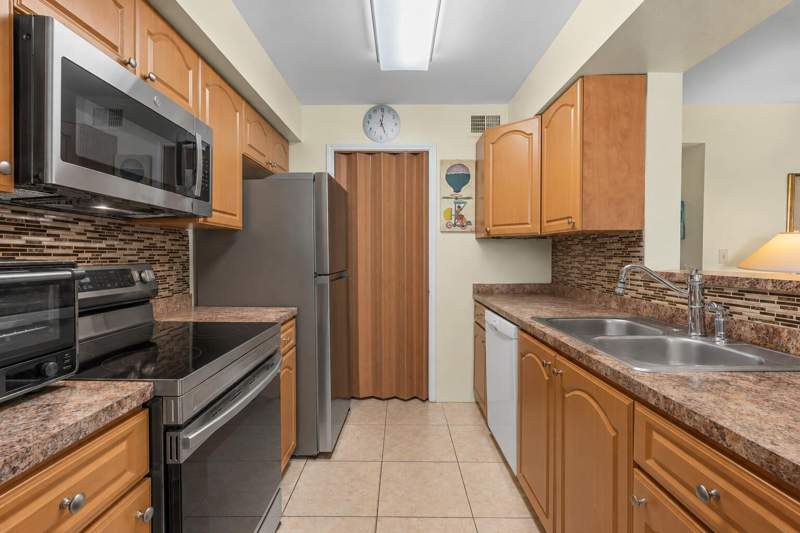 2 bedroom Condominium at 2361 NW 33rd Street #603, Sailboat Pointe Condo, Oakland Park — photo 3