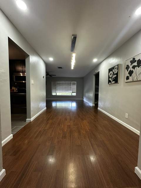 8211 NW 91st Avenue, Tamarac FL - photo 6 of 20