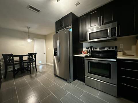 8211 NW 91st Avenue, Tamarac FL - photo 9 of 20