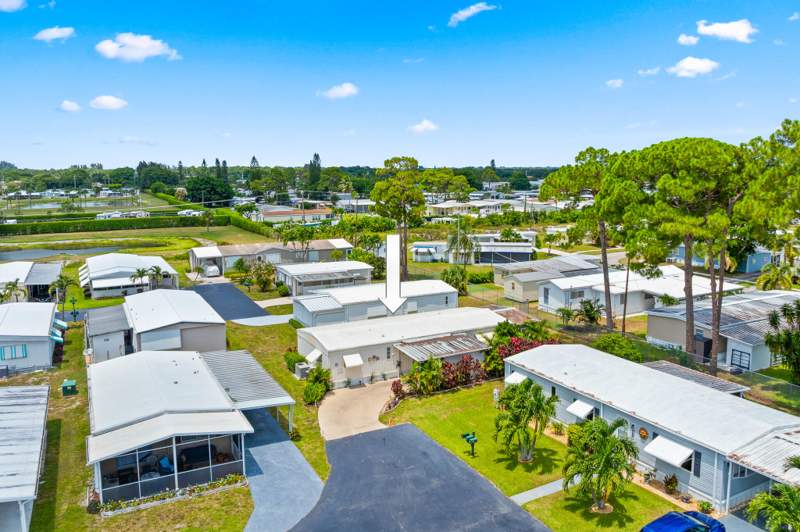 3 bedroom Manufactured Home at 17007 Grand Terre Bay Drive, Jamaica Bay Mobile Home Co Op, Boynton Beach — photo 2