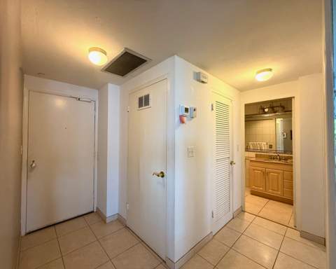 3333 NE 34th Street #1418, Fort Lauderdale FL - photo 10 of 22