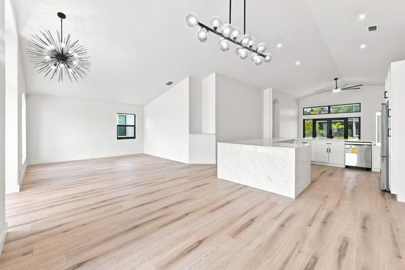 4 bedroom Single Family Residence at 15931 Canosa Court, Lakefield Of The Landings At Wellington 3B, Wellington — photo 3