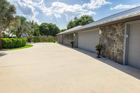 3504 Fontaneda Avenue, Fort Pierce FL - photo 9 of 83