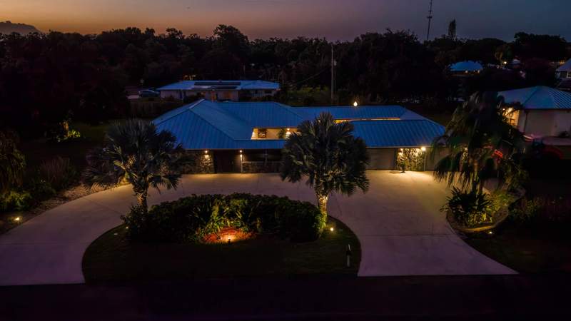 4 bedroom Single Family Residence at 3504 Fontaneda Avenue, Dark Hammock Unit 2, Fort Pierce — photo 2